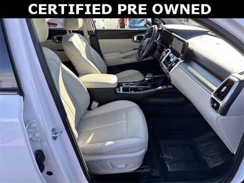 Certified 2023 Kia Sorento SX image 9