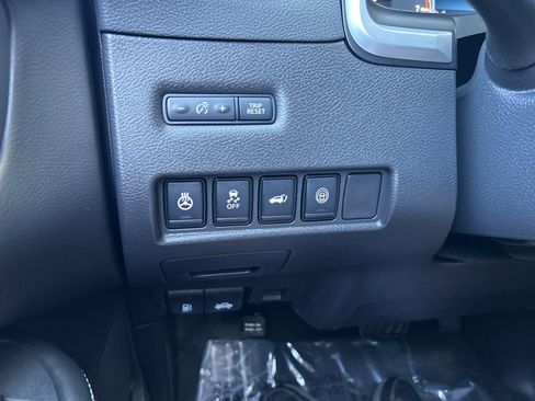 Used 2024 Nissan Murano SV AWD/4WD image 26