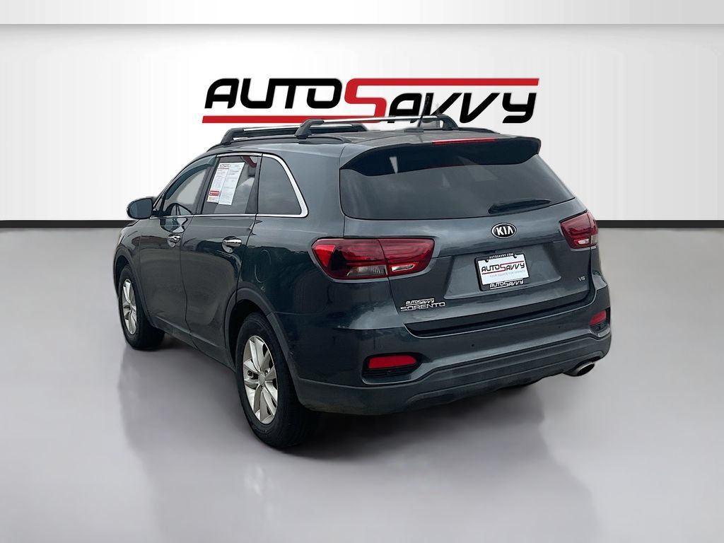 Used 2019 Kia Sorento S FWD image 5