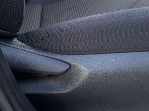 Used 2023 Toyota Highlander LE image 30