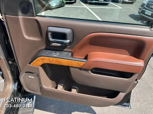 Used 2017 Chevrolet Silverado 1500 High Country AWD/4WD image 19