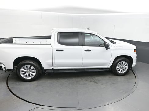 Certified 2026 Chevrolet Silverado 1500 Custom RWD image 39