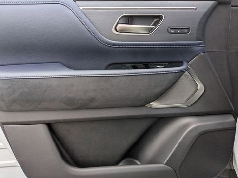 New 2026 INFINITI QX80 4WD image 15