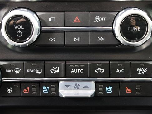 Used 2026 Ford F250 Platinum AWD/4WD image 73