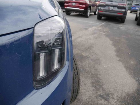 Used 2025 Kia Telluride SX X-Line image 29