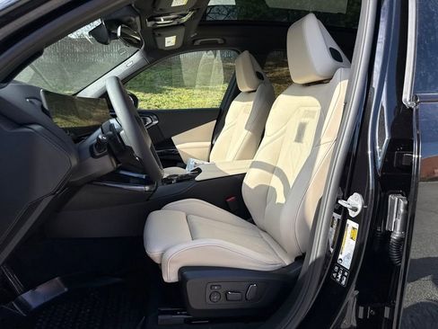 New 2026 BMW X3 xDrive30 w/ Premium Package AWD/4WD image 10