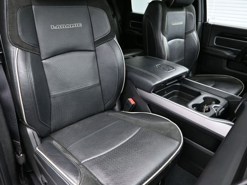 Used 2022 RAM 2500 Laramie AWD/4WD image 41