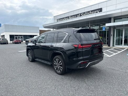 Used 2024 Lexus LX 600 4WD w/ Appearance Package image 5