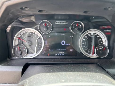 Used 2016 RAM 2500 SLT w/ Luxury Group AWD/4WD image 10