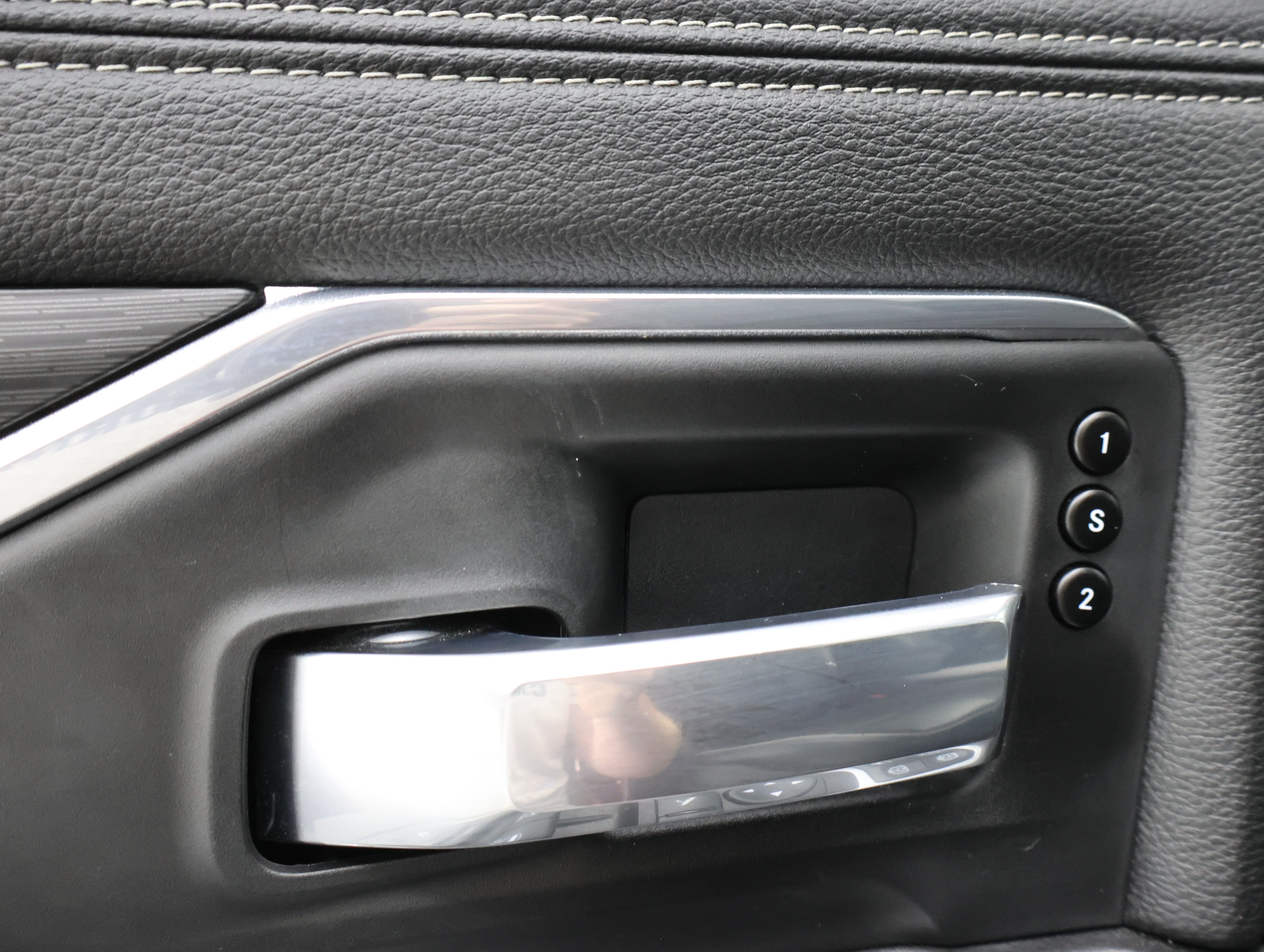 Used 2024 RAM 2500 Laramie w/ Night Edition AWD/4WD image 43