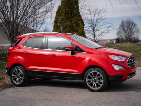 Used 2021 Ford EcoSport Titanium image 4