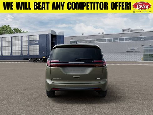 New 2027 Chrysler Pacifica Select AWD/4WD image 8