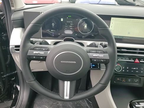 New 2026 Hyundai Tucson Limited image 15