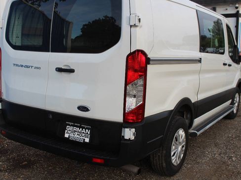 Used 2025 Ford Transit 250 Low Roof w/ Exterior Upgrade Package RWD image 6