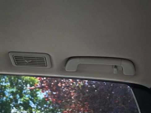 Used 2010 Toyota Sequoia SR5 AWD/4WD image 43