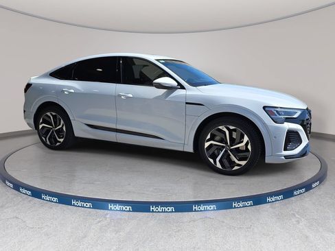 Certified 2024 Audi Q8 e-tron Premium Plus w/ Premium Plus Package AWD/4WD image 5
