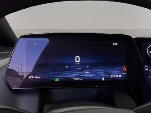 Used 2025 Chevrolet Equinox EV LT FWD image 19