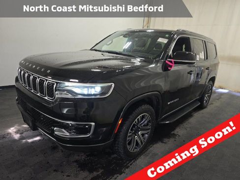 Used 2022 Jeep Wagoneer Series III w/ Flexible Seating Group AWD/4WD image 1