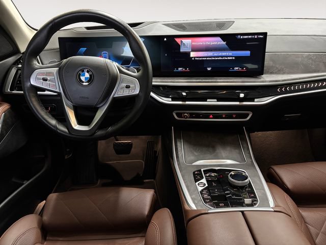 Used 2023 BMW X7 xDrive40i w/ Parking Assistance Package AWD/4WD image 10