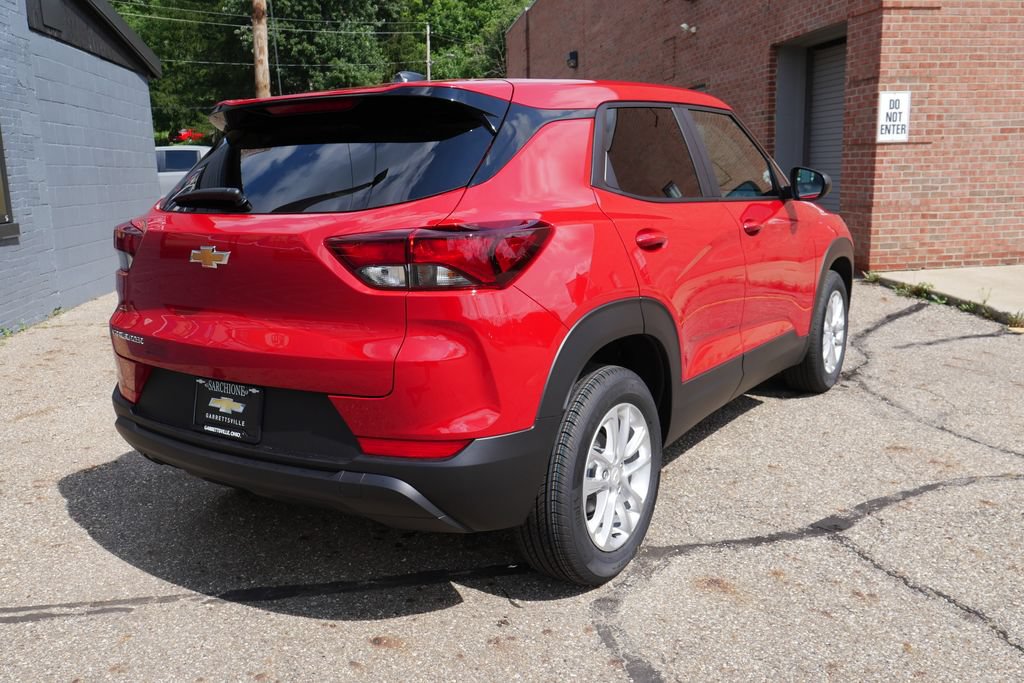 New 2026 Chevrolet TrailBlazer LS w/ LS Convenience Package FWD image 4