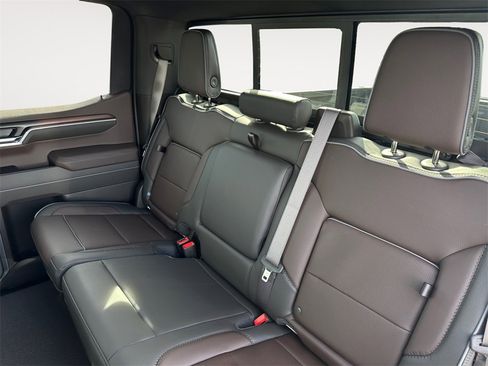 New 2026 GMC Sierra 1500 Denali w/ Technology Package image 13