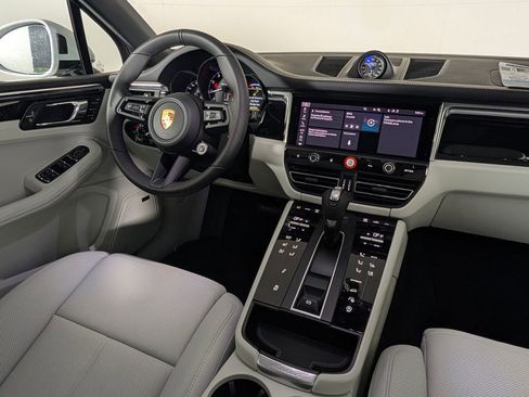 New 2026 Porsche Macan Turbo AWD/4WD image 22