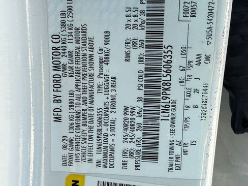 Used 2020 Lincoln Continental w/ Premium Package image 18