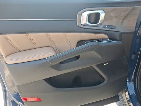 New 2026 Kia Sorento SX Prestige w/ Olive Brown Leather Package AWD/4WD image 10
