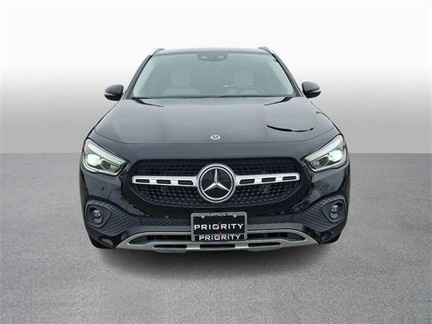 Used 2023 Mercedes-Benz GLA 250 4MATIC image 2