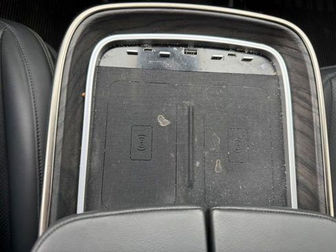 Used 2022 Rivian R1T Launch Edition AWD/4WD image 24