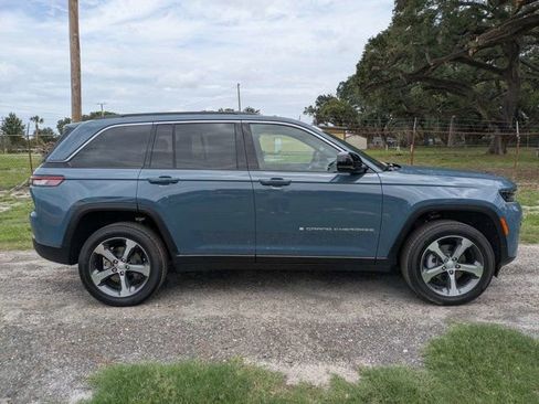 New 2026 Jeep Grand Cherokee Limited AWD/4WD image 2
