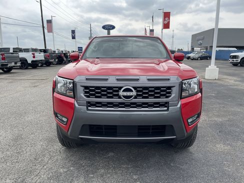 Used 2025 Nissan Frontier SV w/ SV Convenience Package image 6