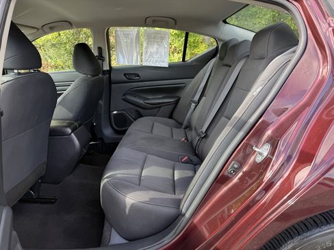 Used 2024 Nissan Altima 2.5 SV image 19