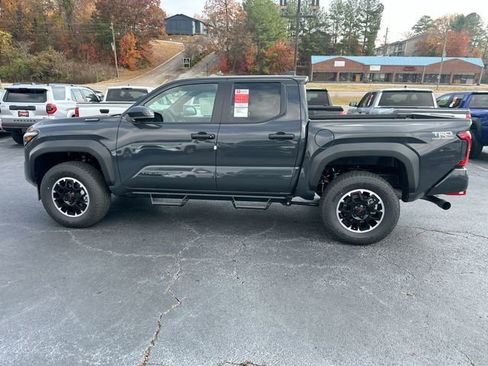 New 2025 Toyota Tacoma TRD Off-Road image 14