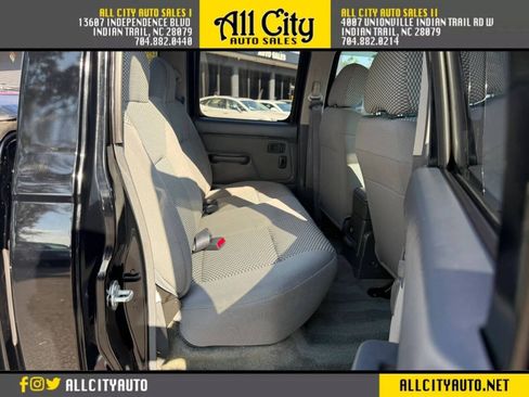 Used 2003 Nissan Frontier SE RWD image 27