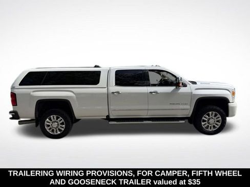 Used 2018 GMC Sierra 3500 Denali w/ Duramax Plus Package AWD/4WD image 10