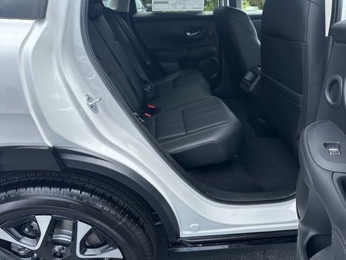 New 2026 Honda HR-V EX-L image 18