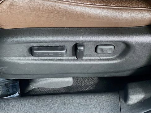 Certified 2025 Honda Passport EX-L image 12