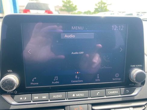 Used 2023 Nissan Altima 2.5 SV AWD/4WD image 10