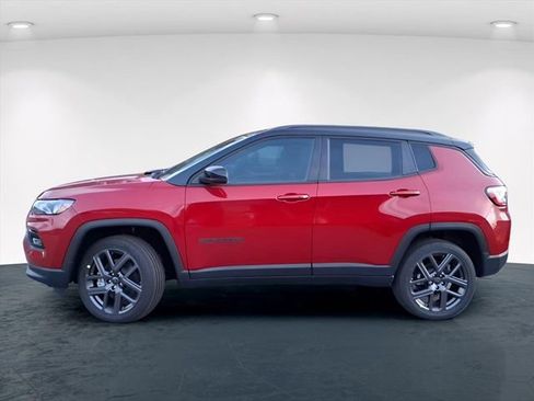 New 2026 Jeep Compass Limited image 5