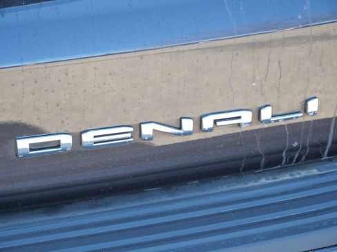 Used 2023 GMC Yukon Denali w/ Max Trailering Package AWD/4WD image 11