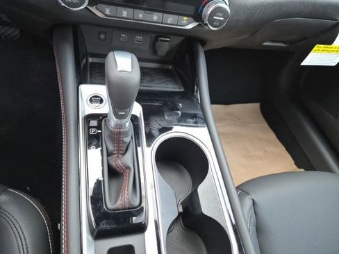 New 2025 Nissan Altima 2.5 SR image 26