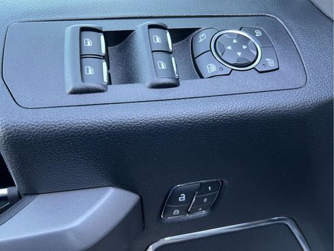 Used 2020 Ford F150 Platinum w/ Equipment Group 701A Luxury image 12