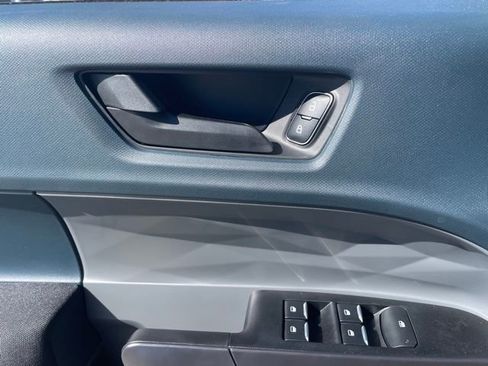 New 2026 Ford Maverick XL image 18