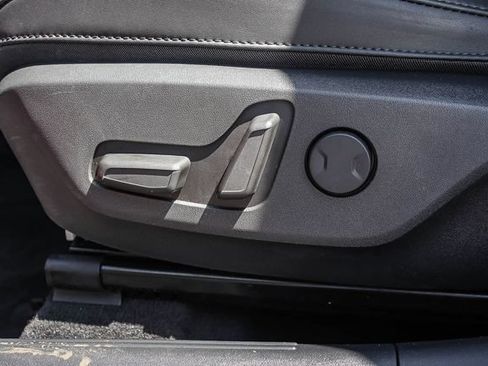 Certified 2025 Kia Niro EX FWD image 22