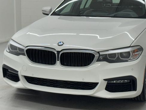 Used 2019 BMW 540i w/ M Sport Package image 43