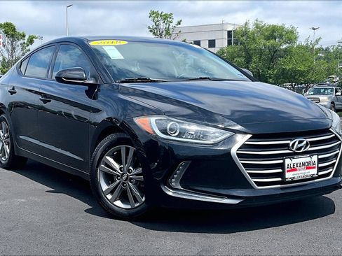 Used 2018 Hyundai Elantra Value Edition FWD image 2