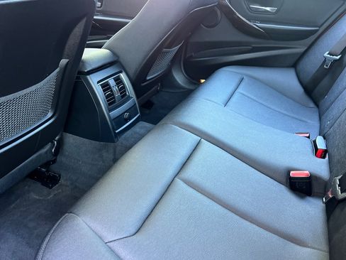 Used 2018 BMW 320i xDrive Sedan AWD/4WD image 26