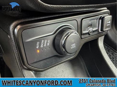 Used 2023 Jeep Renegade Latitude image 16
