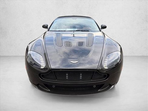 Used 2017 Aston Martin V12 Vantage S RWD image 18
